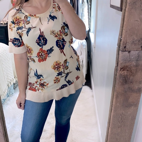 Jodifl floral top size medium - Picture 1 of 5